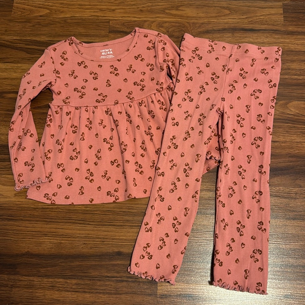 4T Carter’s Matching Set